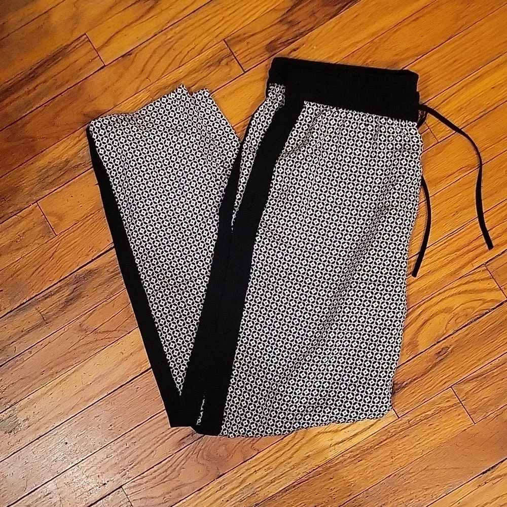 DKNYC Drawstring printed pant size medium. EUC.‎ - Picture 5 of 9